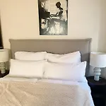 Fredys Apartments