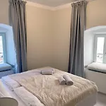 Fredys Apartments