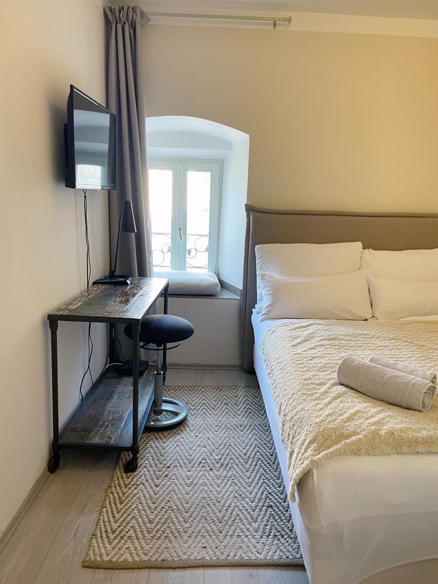 Fredys Apartment